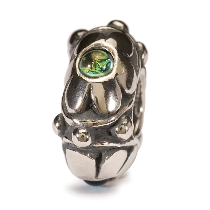 Carved Flowers Bead