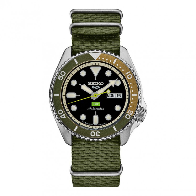 Seiko 5 Sports SRPJ19